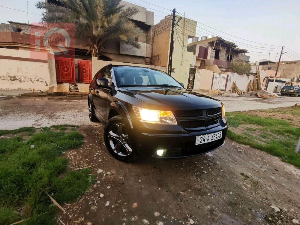 دودج جورني